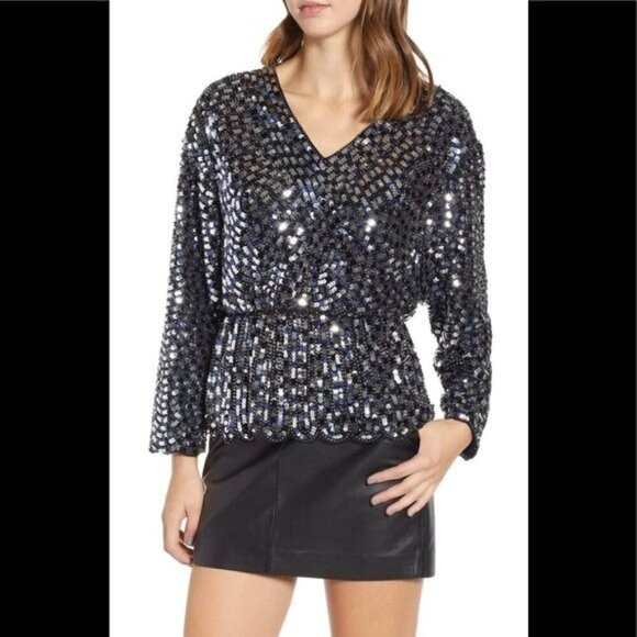 Prima Tops - Prima Black Sequin Long Sleeve V-Neck Top With Scalloped Hem - Size M